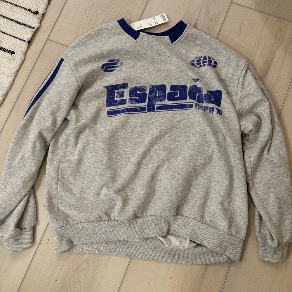 Urban Outfitters crewneck